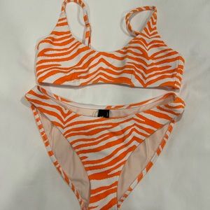 Triangl white & orange zebra bikini